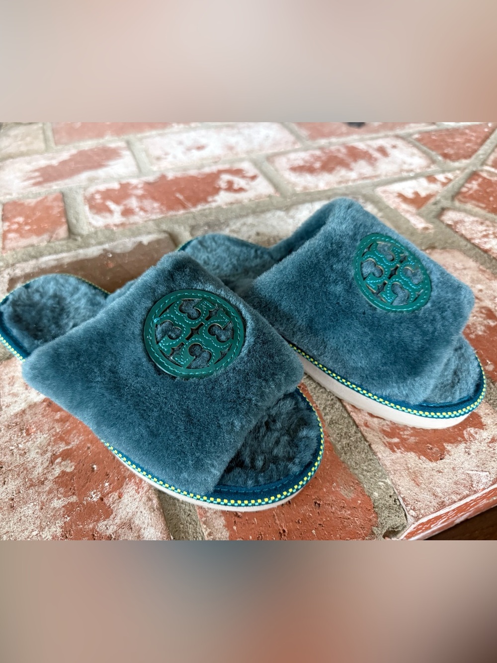 Tory Burch Shearling Slides – Genuine Fur – Size 7M